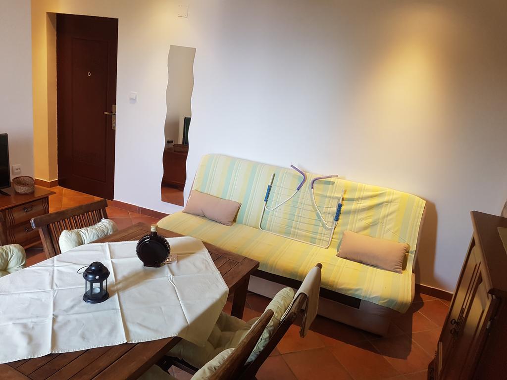 Apartments Mirela Gradac  Buitenkant foto