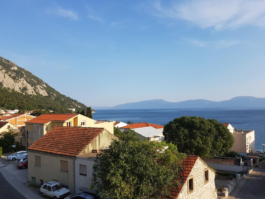 Apartments Mirela Gradac  Buitenkant foto